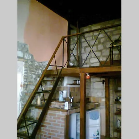 Apartment Charming Studio In Como